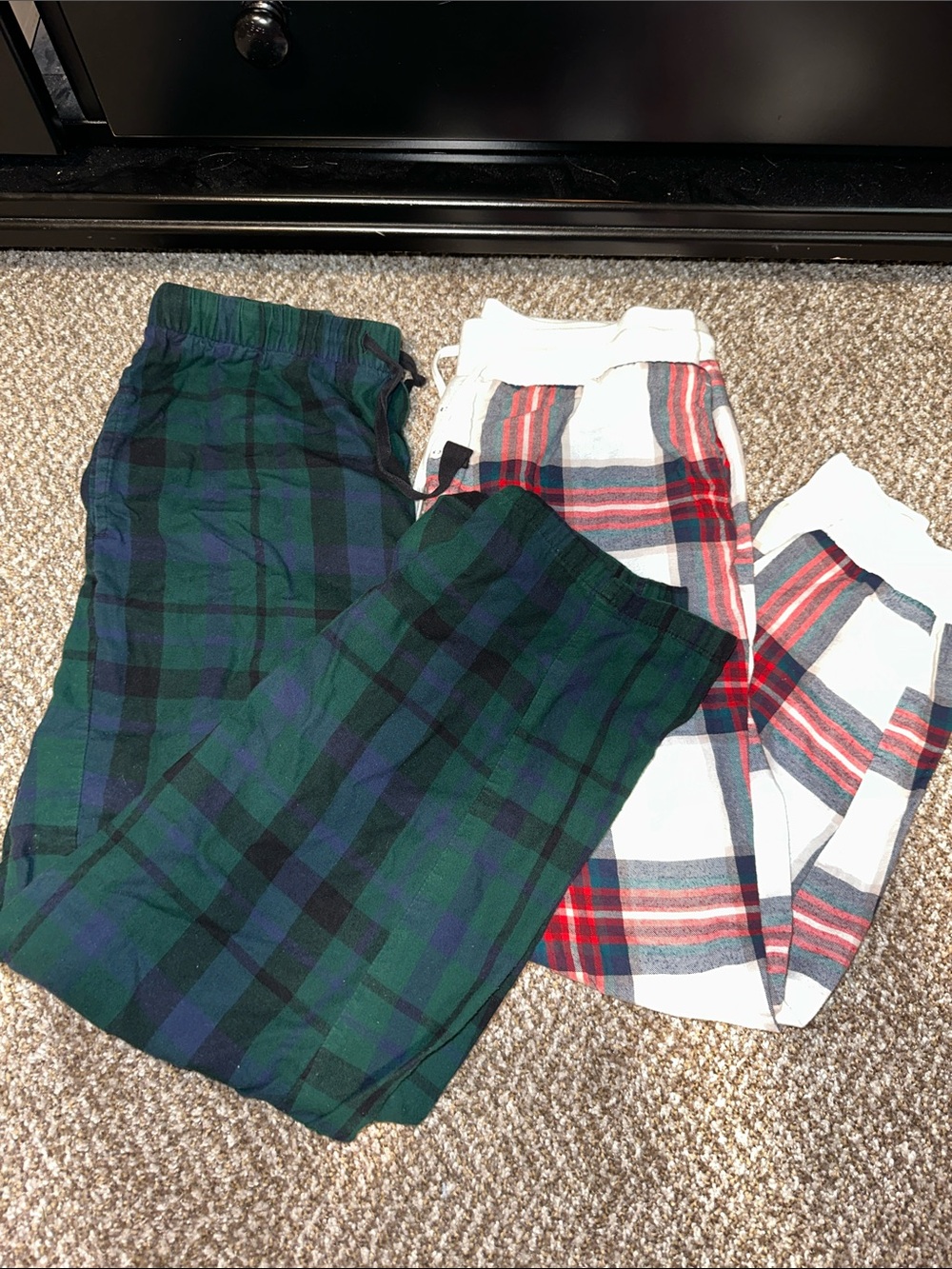 2 pairs of Plaid Pajama Pants in Green & Red Plaid